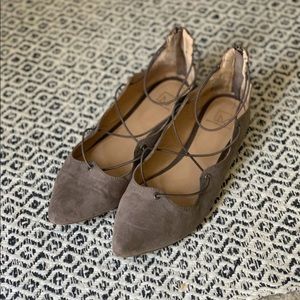 Women’s flats
